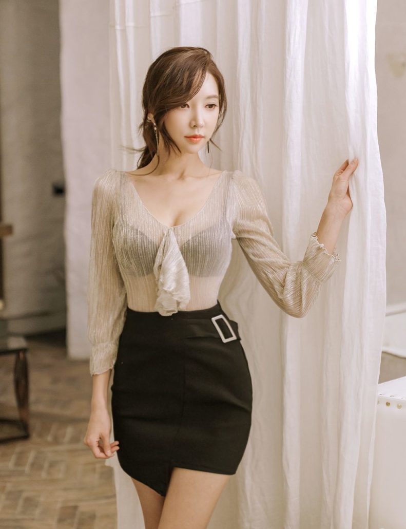 Park Soo Yeon Model - Bodycon Dress & Mini Skirt - Jan.2018
