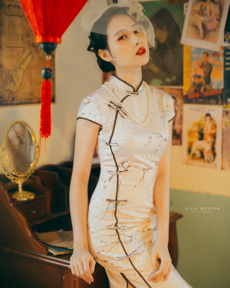 Vietnamese model Lan Huong - Lost in ShangHai - Photo by Killy Nguyen - TruePic.net