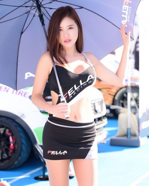 Image-Korean-Racing-Model-Cheon-Se-Ra-At-Incheon-Korea-Tuning-Festival-TruePic.net