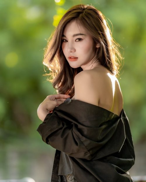 Thailand Model - Jarunan Tavepanya - Beautiful In Black and White - TruePic.net