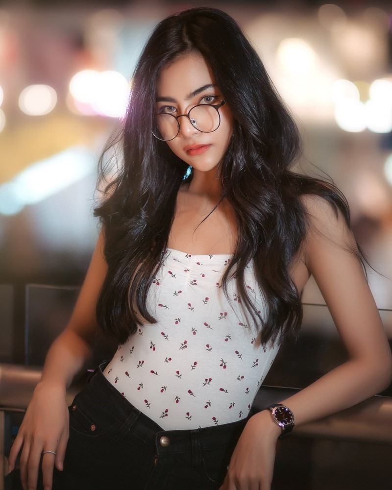 Thailand Model - Nenne Kanatsanan - Light A Burn - TruePic.net