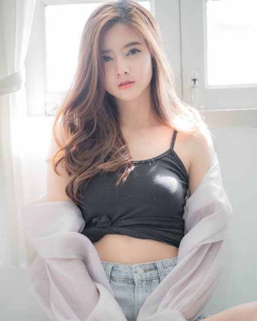 Thailand Beautiful Model - Aintoaon Nantawong - A Weekend Morning - TruePic.net